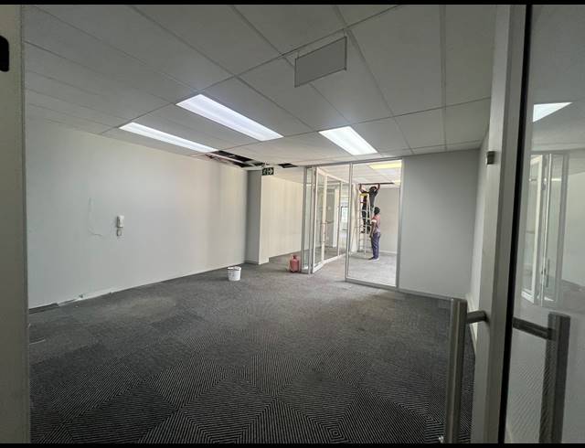 208M² OFFICE TO LET IN ILLOVO